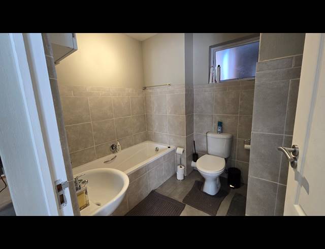 2 BEDROOM SECTIONAL TITLE FOR SALE IN NORTON SMALL FARMS